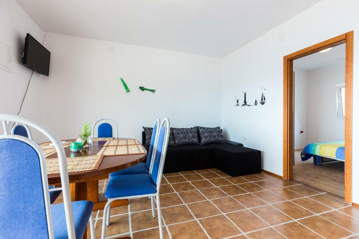 Apartmani Filip Mandre Exterior photo